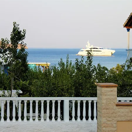 Kasti's House 1 Vromolithos